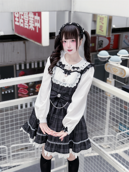 Black Jirai Kei Ruffled KC with Heart Rhinestones and Bow Accents