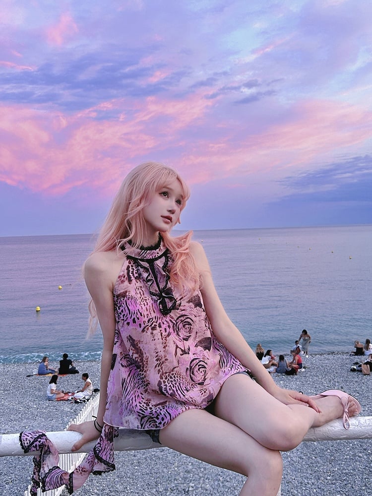 Gyaru Fashion Pink Leopard and Rose Print Cascading Ruffle Self-tie Halter Top
