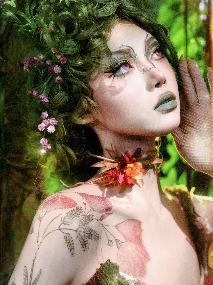 Fairy Goth Red / Green Flower Choker