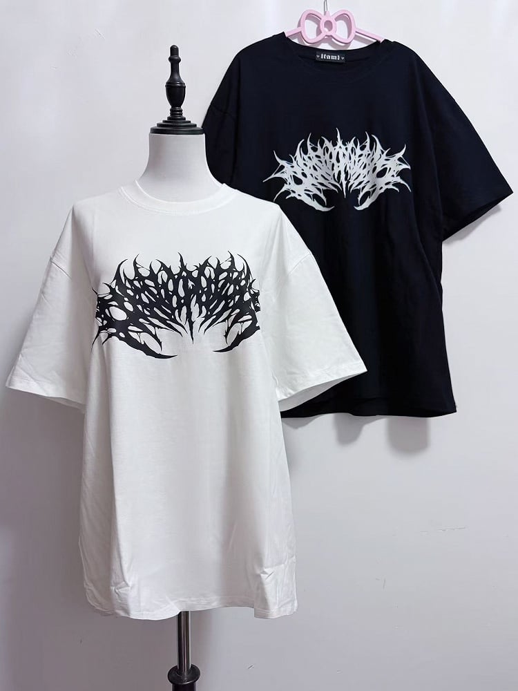 White/Black Jirai Kei Round Neck T-shirt