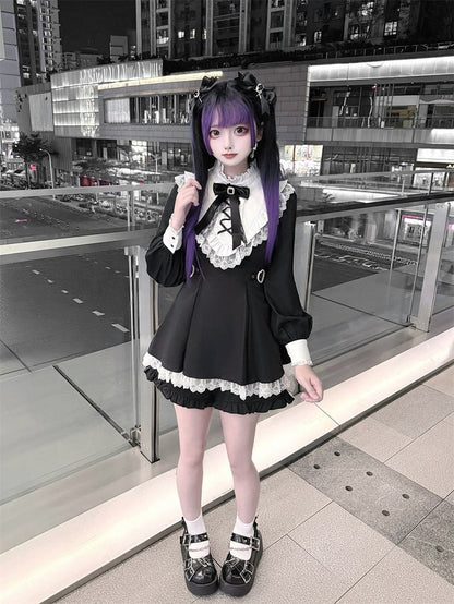 Jirai Kei Black & White Two-Piece Set | Lace Trim Top with Heart Buckles Waist & Matching Shorts