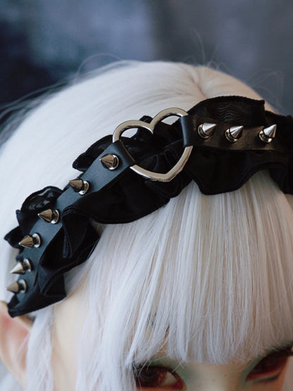 Black Gothic Ruffle Trim Decorated Studs With Heart Design KC