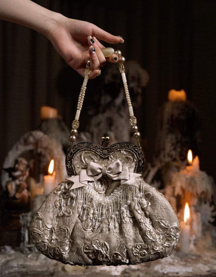 Bead Tassels Vintage Kiss-lock Closure Hand Bag