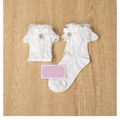 Jirai Kei White Bowknot and Heart Rhinestone Decoration Lace Cuffs White Cotton Ankle Socks