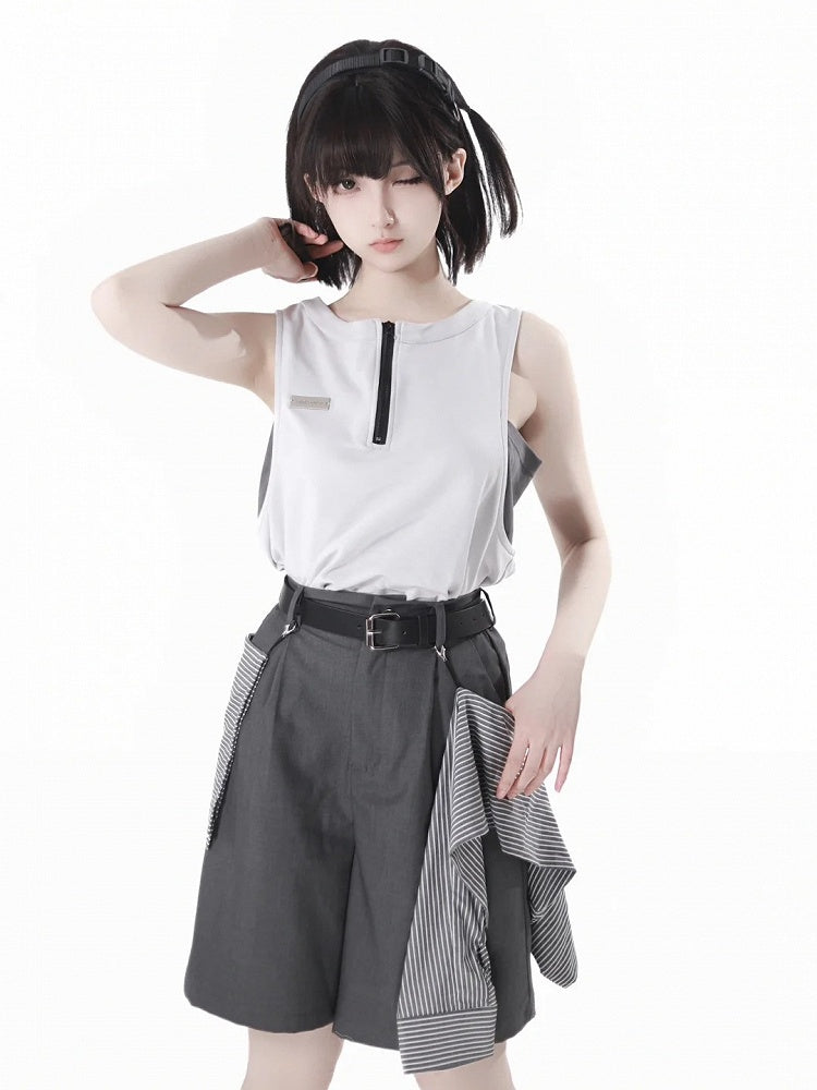 Gray Casual Shorts with Striped Accessory and Buckle Belt