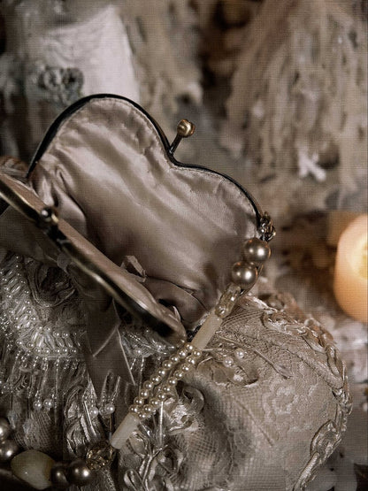 Bead Tassels Vintage Kiss-lock Closure Hand Bag