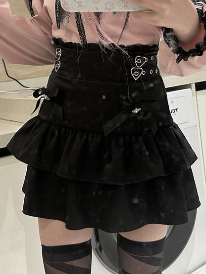 Jirai Kei Black Heart Buckles Bowknot and Rhinestone Accents Tiered Skirt