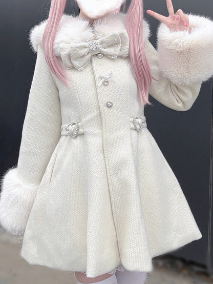 Jirai Kei Black/Beige Waisted Coat with Detachable Faux Fur Collar and Cuffs