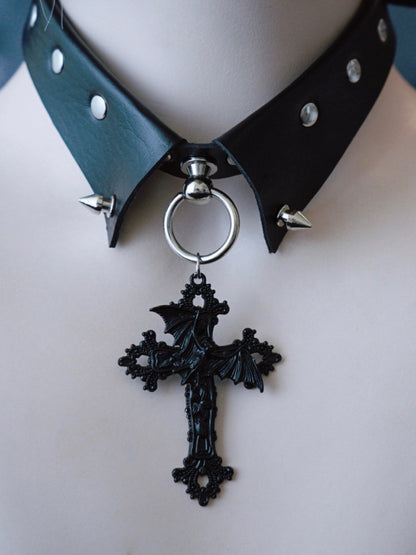 Black Gothic Bat Decorated Cross Pendant Studs Design Buckle Choker