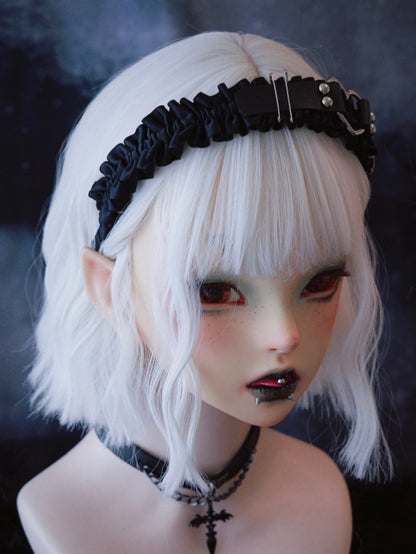 Black Ruffle Trim Buckle Decorated Pins Details With Heart Design KC