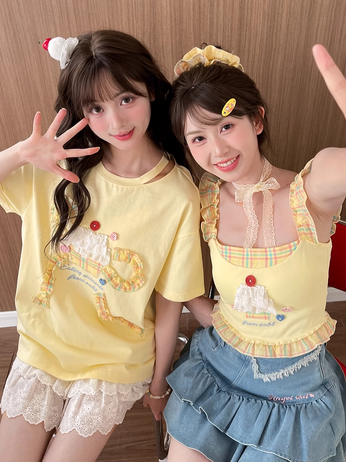 Yellow Ruffled Big Bowknot Tiered Lace Cake Design Cotton T-shirt