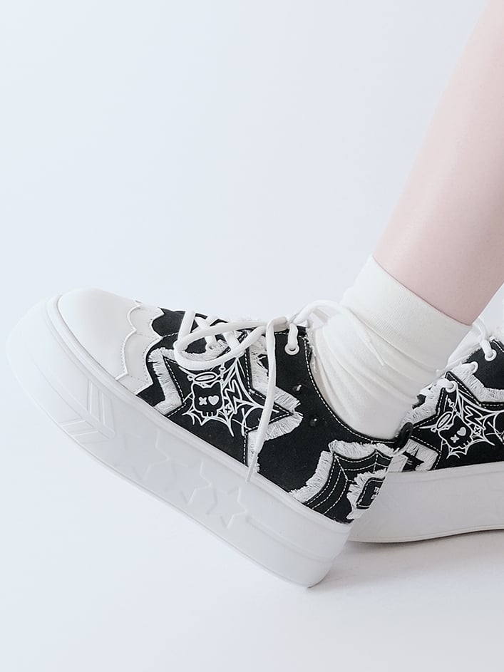 Black Y2K Star Applique Platform Sneakers