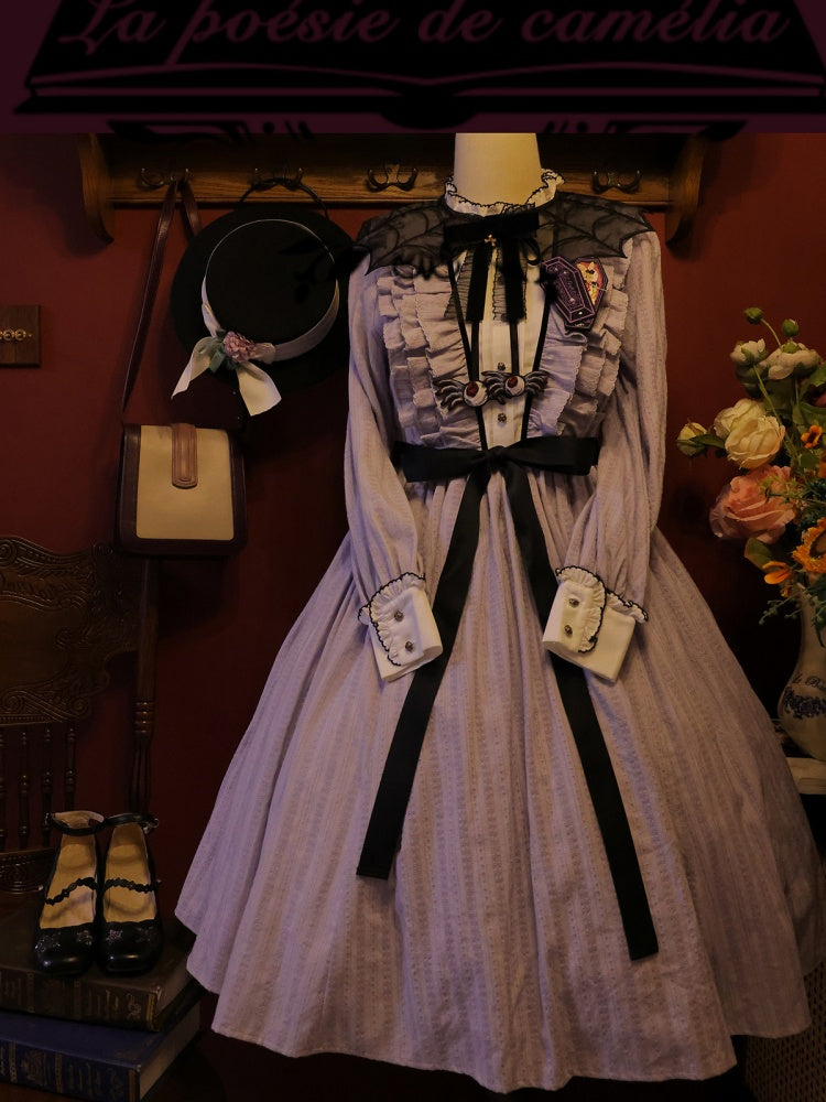 Black Spider Web Embroidery Organza Fake Collar with Detachable Butterfly and Moth Brooch