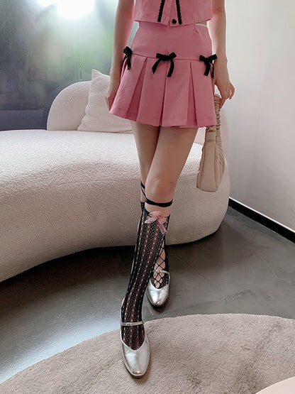 Black/White Bittersweet Cut-out Design Self-tie Strap Under-knee Stockings