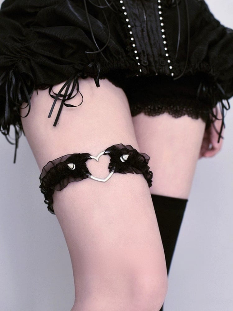 Gothic Punk Studs Black/White Lace Trim Garter