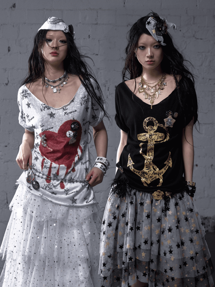 Black/White Distressed Design Navycore Graphic T-shirt