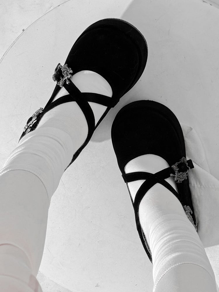 Velvet Black Gothic Crosscriss Design Platform Mary Janes With Detachable Buckles