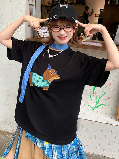 Plush Dachshund Embroidery Black Round Neck Cotton T-shirt