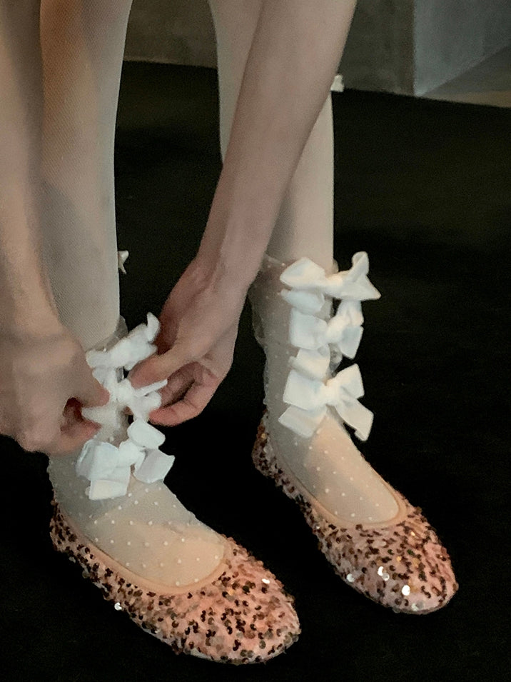 White/Black Polka-dot Pattern Bowknot Details Calf Socks