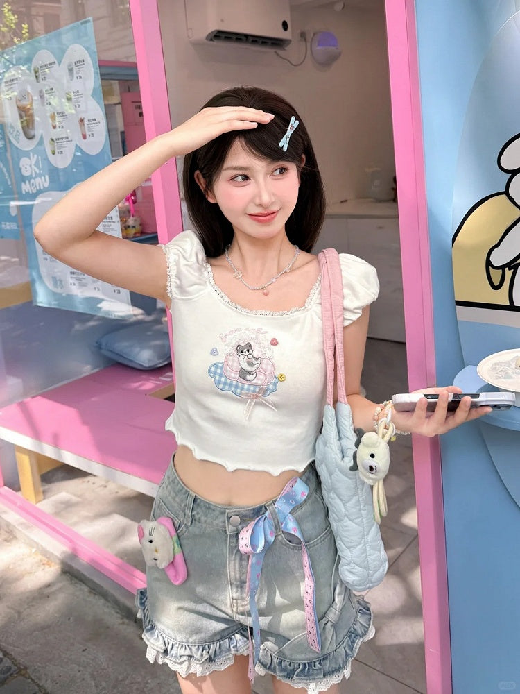 Adorable Cat Embroidery White Square Neckline and Short Puff Sleeves T-shirt