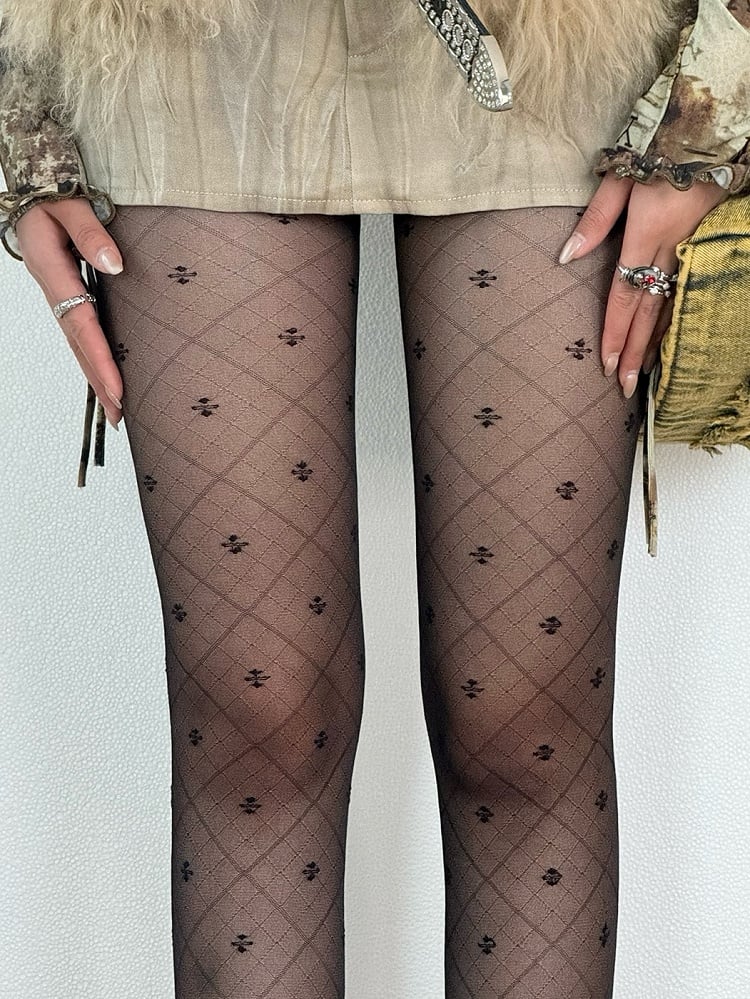 Black/White Four-leaf Clover And Diamond Pattern Tights