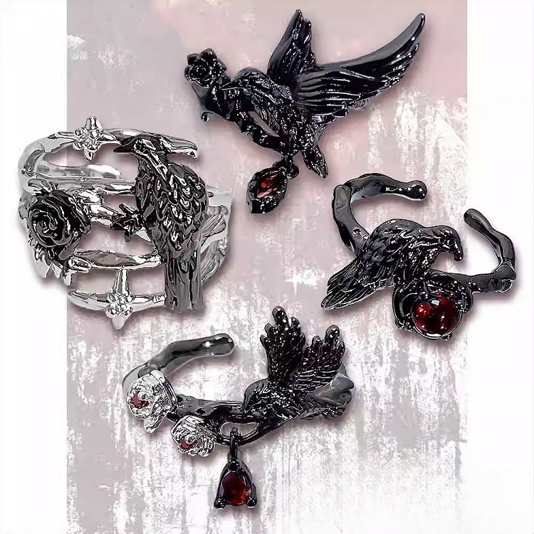 7 Options Raven Design Gothic Ring