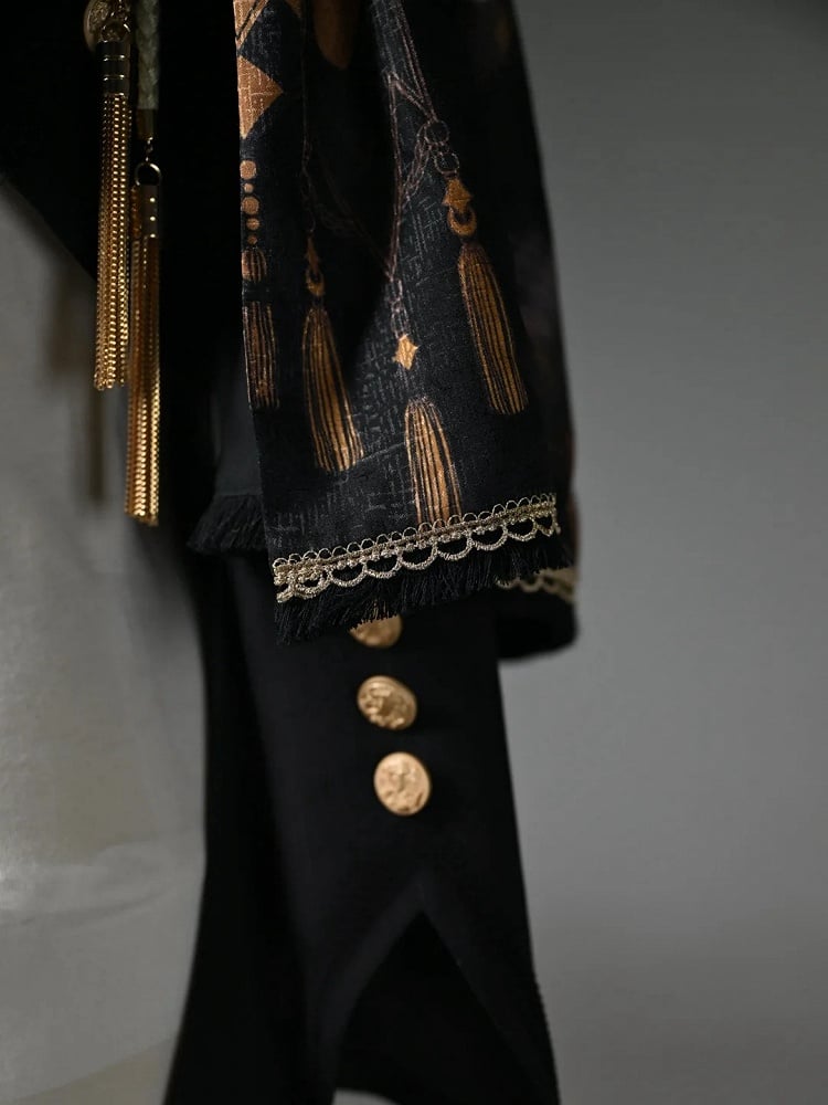 Black Detachable One-shoulder Cape Knight Tailcoat