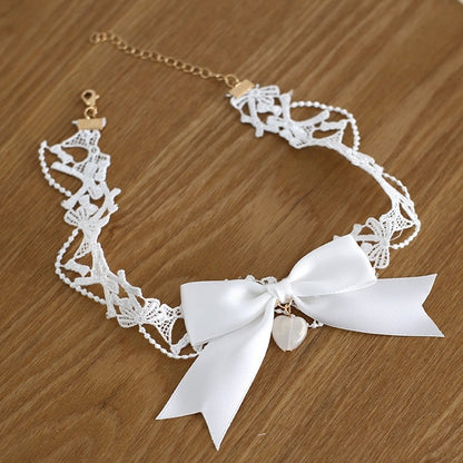 White Heart Pendant Bowknot Choker