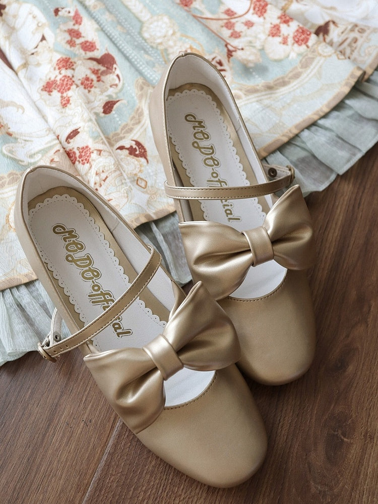 Mid-heel Golden Mary Janes with Mid-heel - Bow at Top & Heart Buckle