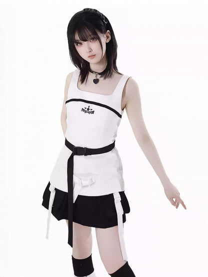 Wasteland Punk White Square Neck Techwear Tank Top with Snap Belt
