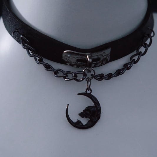 Gothic Black Moon Pendant PU Choker with Chains