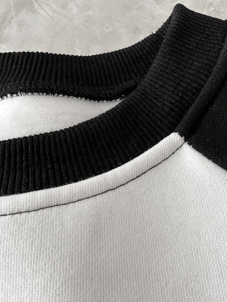 Skull and Stars Print Black and White Sweatshirt