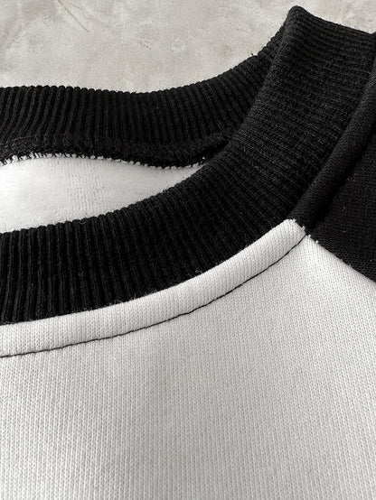 Skull and Stars Print Black and White Sweatshirt