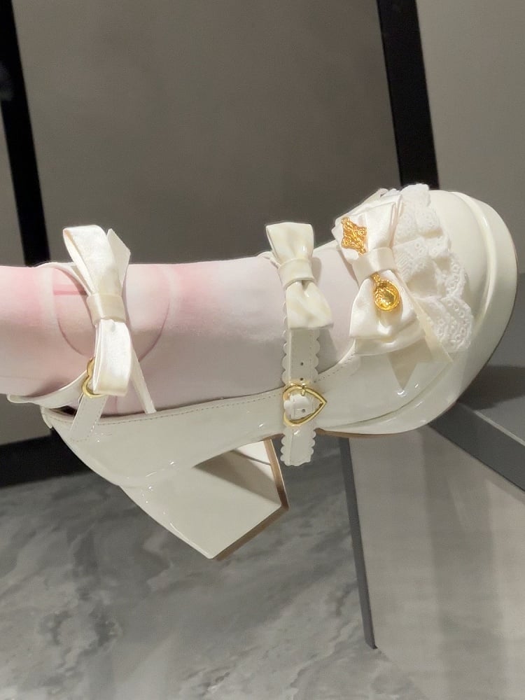 PU Leather Off-white 8cm High-heel Shoes for Lolita - Multi-Tier Lace Detailing, Bow Decor & Romantic Heart Clasp