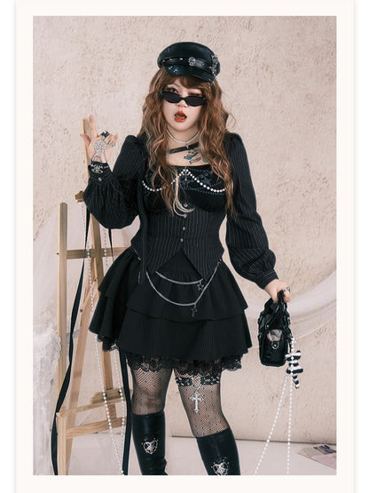 Plus Size Y2K Gothic Black Striped Tiered Skirt with Floral Embroidered Lace Trim