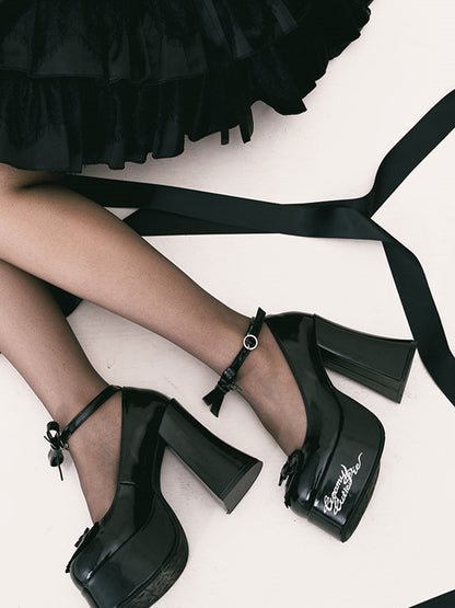 Bow Accents Heart Design Black Platform Block High Heels