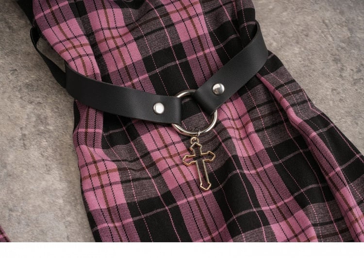 Pins Decorated Black and Pink Plaid Leg Sleeves