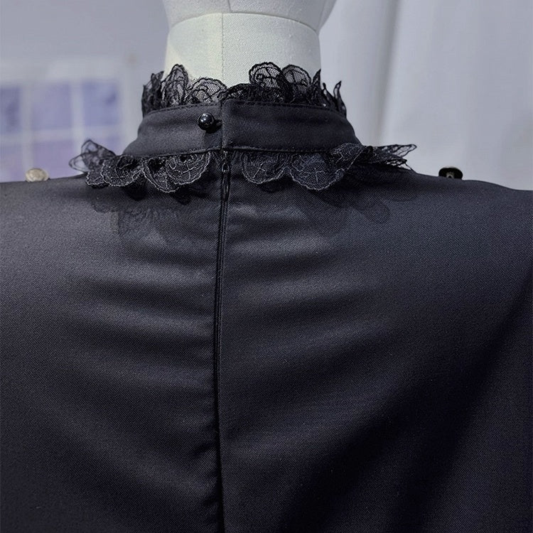 Ouji Lolita White and Black Five-Piece Set - Lace Collar Top + Detachable Pointed Hood + Ribbons + Shorts + Garter