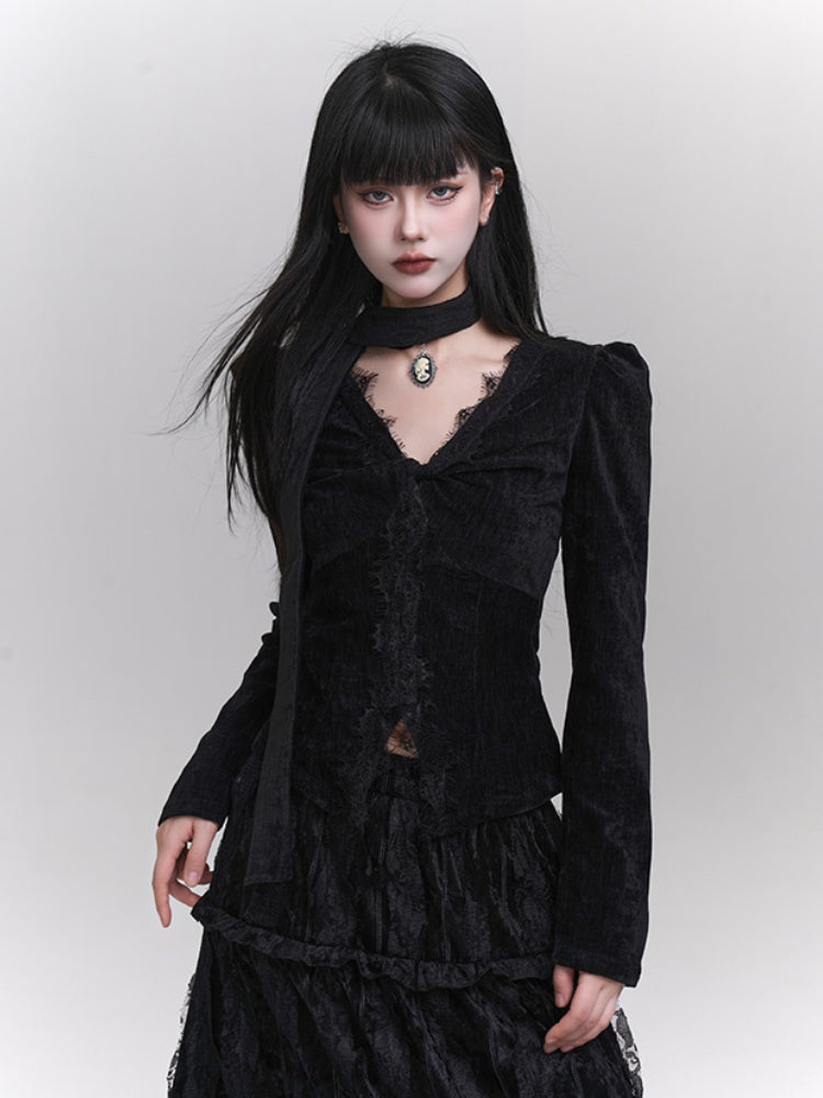 Gothic Black Lace V-Neck Slim-fitting Top