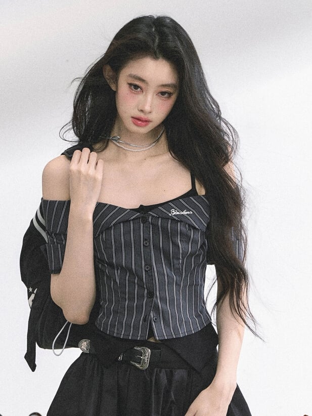 Off-the-shoulder Neckline Black and Gray Striped Top Faux Two-pieces