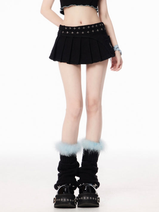 Black Low Waist Stud Details Mini Pleated Skirt