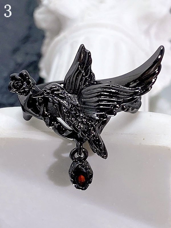 7 Options Raven Design Gothic Ring
