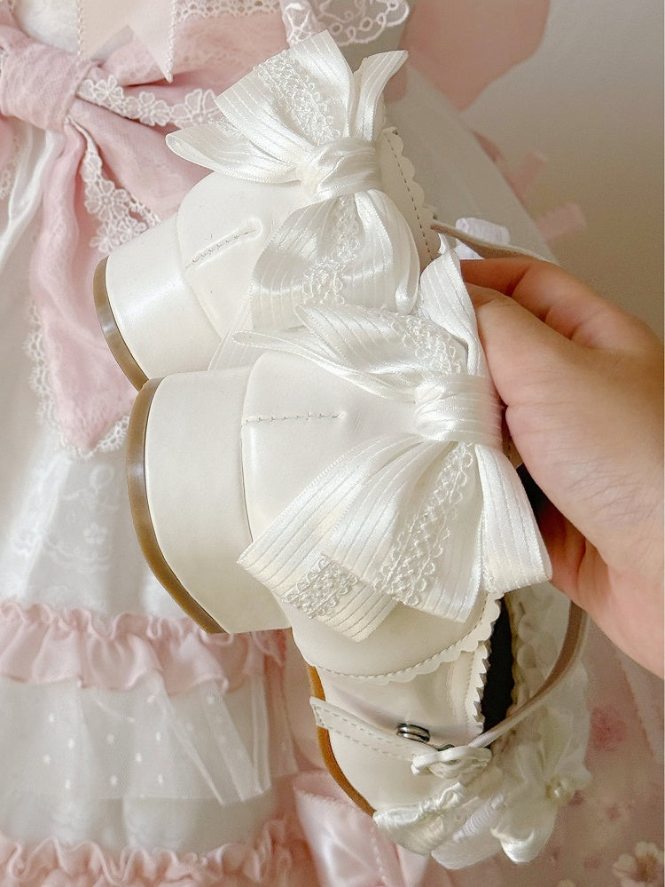 Flower-Shaped Buckle & Bow Accents PU Creamy White Cherry Blossom Themed Low-heel Mary Janes in Sweet Lolita