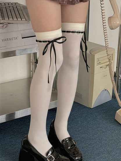 Milk White Bowknot Overknee Stockings With White/Pink/Black Ribbons