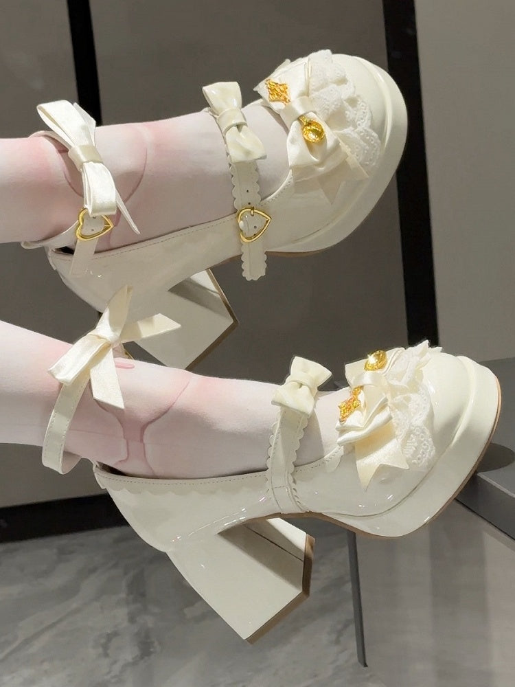 PU Leather Off-white 8cm High-heel Shoes for Lolita - Multi-Tier Lace Detailing, Bow Decor & Romantic Heart Clasp