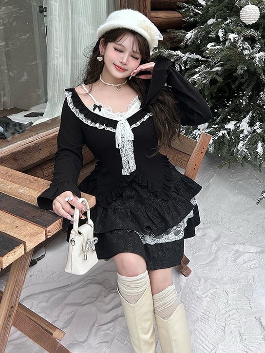 Plus Size Black Lace Accents Floral Jacquard Tiered Skirt