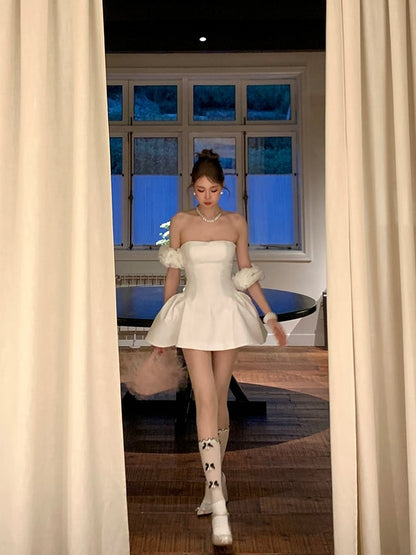 White/Black/Gray Beaded Charm Bowknot Details Calf Socks