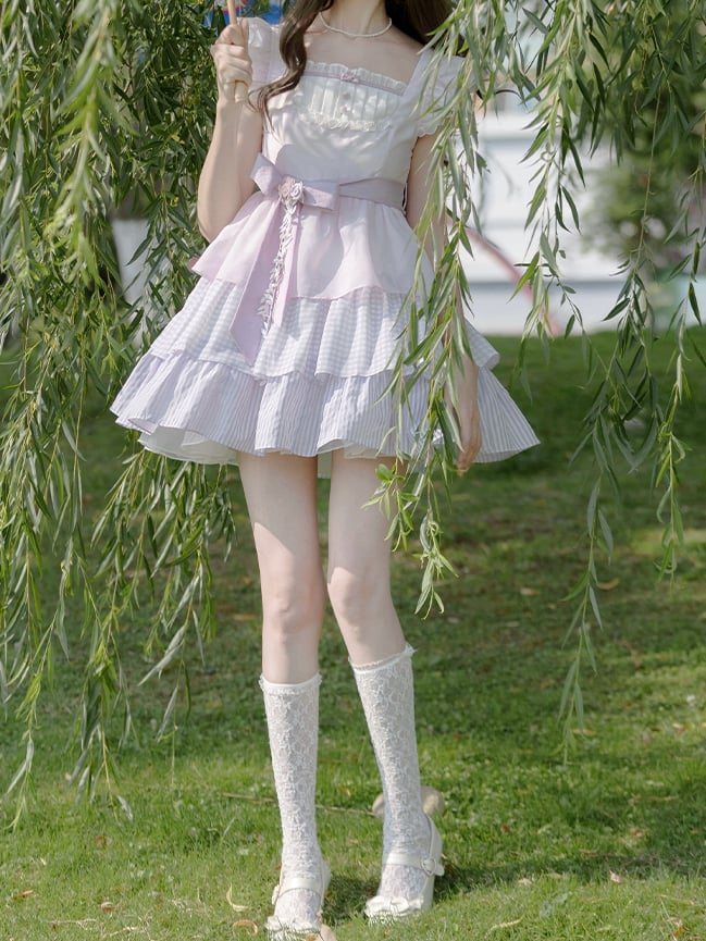 Sweet Lavender Flutter Sleeves Dress Tiered Skirt with Floral Brooch and Waist Belt