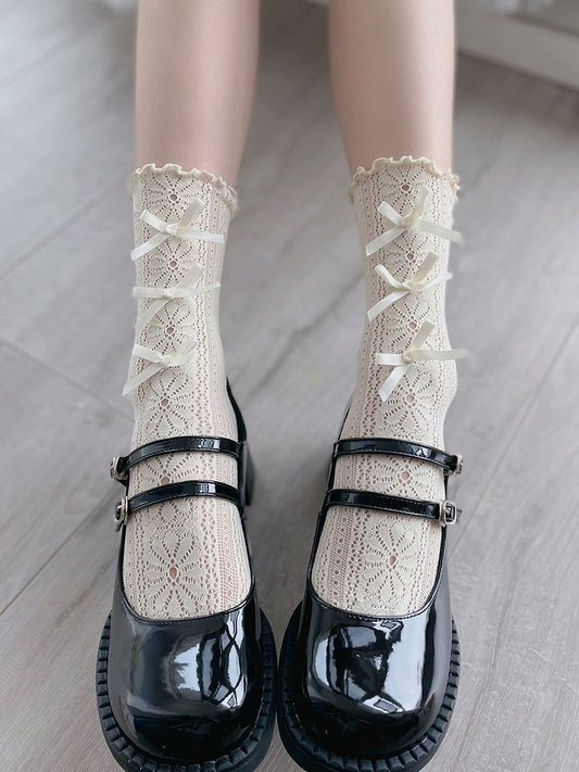 White/Light Yellow/Black Bows Daisy Calf Socks