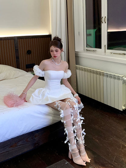 White/Black Crisscorss Banded Bowknot Details Over-knee Stockings